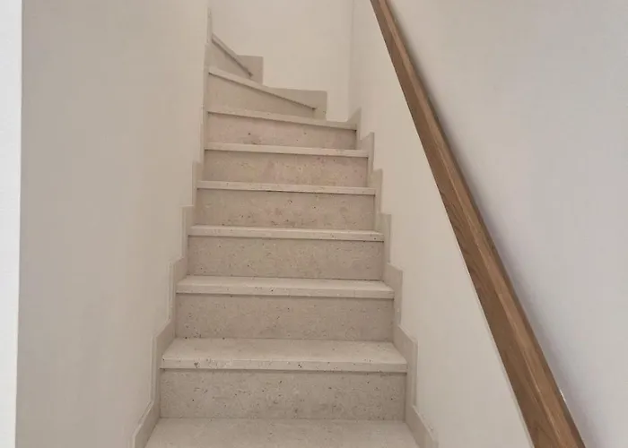 Lavie Loft Brand New Two-level Duplex, 2 Bathrooms Apartment Split