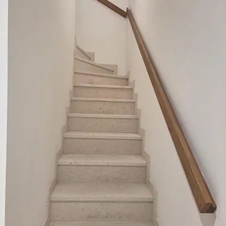 Lavie Loft Brand New Two-level Duplex, 2 Bathrooms 아파트 스플리트