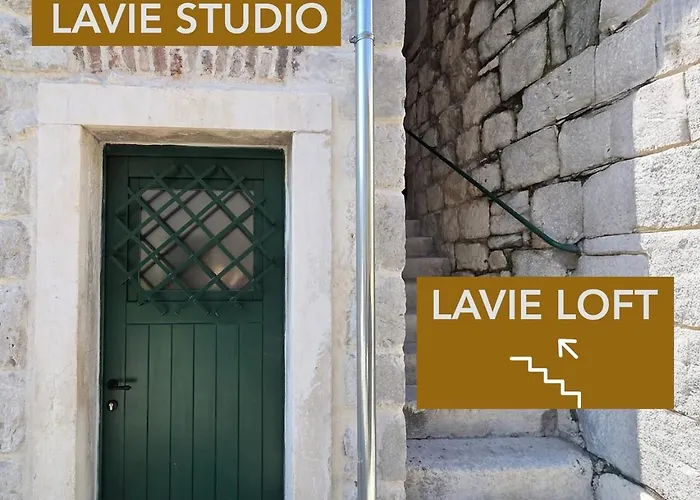 Lavie Loft Brand New Two-level Duplex, 2 Bathrooms *