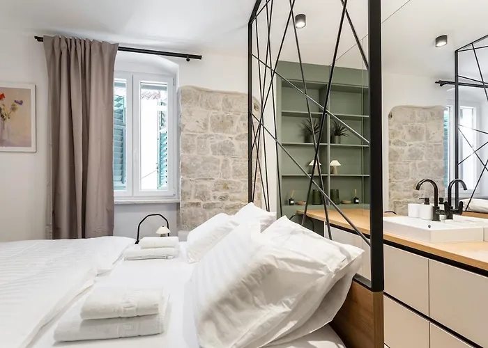 Apartman Lavie Loft Brand New Two-level Duplex, 2 Bathrooms Split